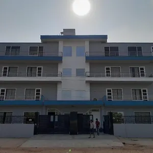 3* Hotel The Luxem - Behind Ibis Gurugram
